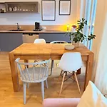 Moderner Komfort Am Berliner Stadtrand In Schoeneiche